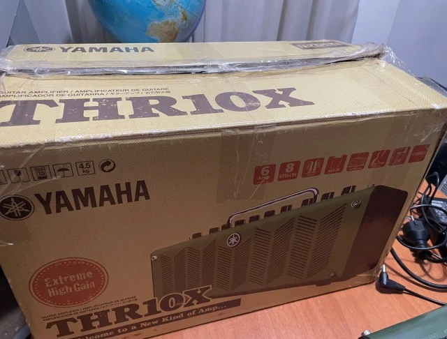 Yamaha thr10x mazi m kouti kalodio sta 240 