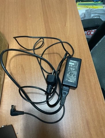 Yamaha thr10x mazi m kouti kalodio sta 240 