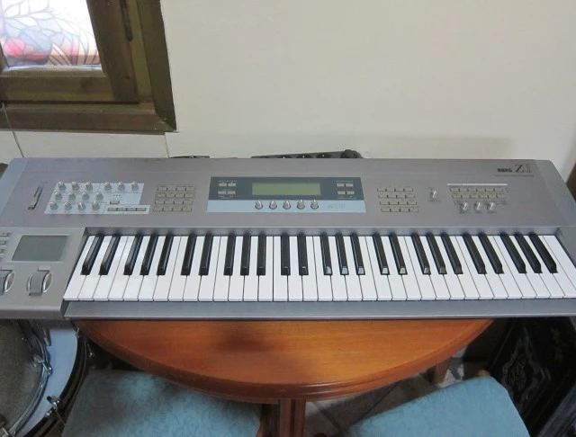 KORG Z1 Synthesizer