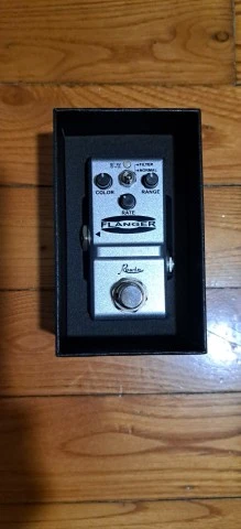 Xvive Singing Autowah V17 + ROWIN LN-312 FLANGER