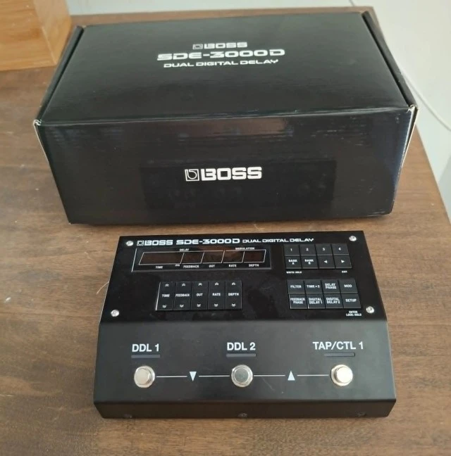 Boss SDE3000D dual delay