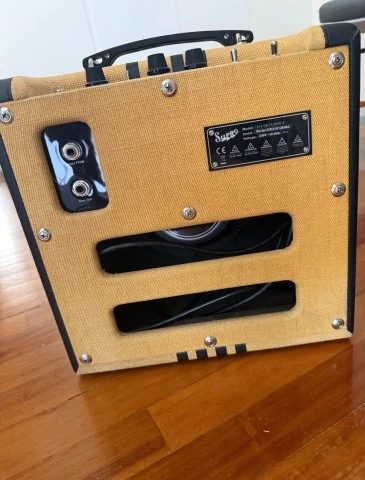 Supro Delta King 8 Tube Combo Amp (1W, 8" Speaker)