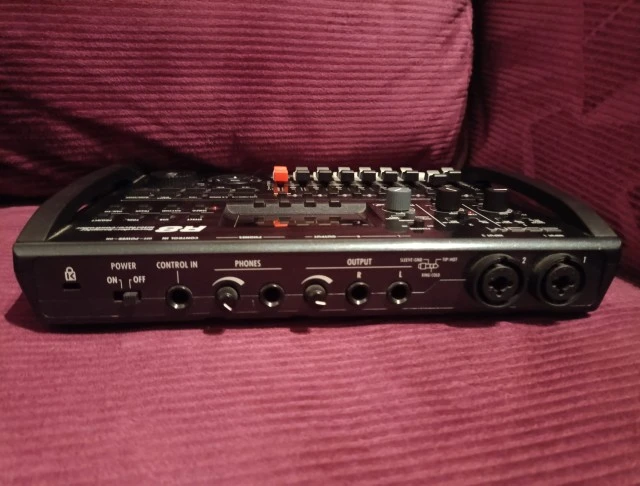 Zoom R8 Recorder: Interface: Controller: Sampler 
