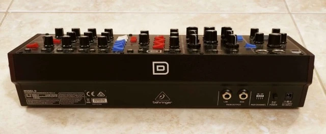 Behringer Model D