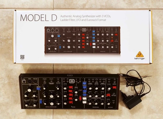Behringer Model D