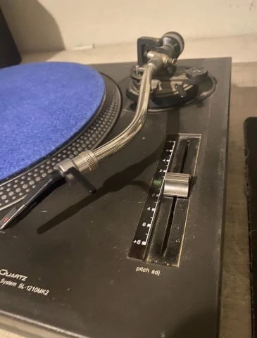 Technics SL-1210MK2 | Πωλειται