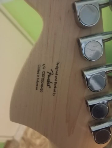Squire sonic mustang sunburst kurt cobain mod