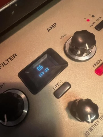 MINT- KORG KingKORG (1st Gen Champagne Gold)