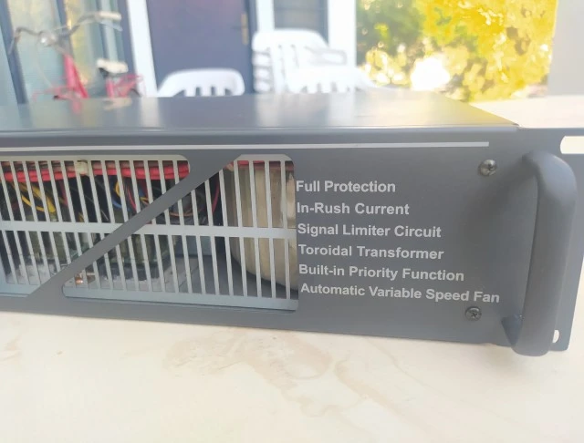 Τελικός ενισχυτής 100v / 480w
