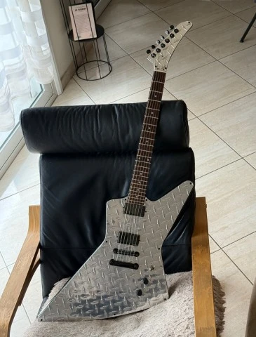 Epiphone Explorer James Hetfield JH-2 tribute