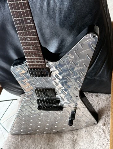 Epiphone Explorer James Hetfield JH-2 tribute
