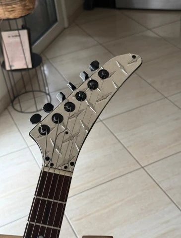 Epiphone Explorer James Hetfield JH-2 tribute
