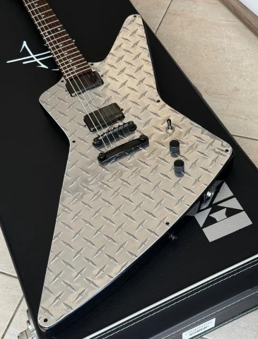 Epiphone Explorer James Hetfield JH-2 tribute