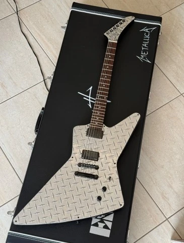 Epiphone Explorer James Hetfield JH-2 tribute