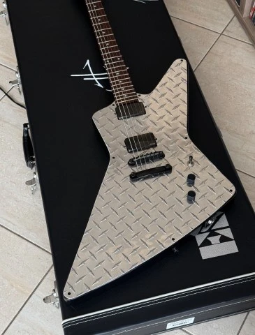 Epiphone Explorer James Hetfield JH-2 tribute