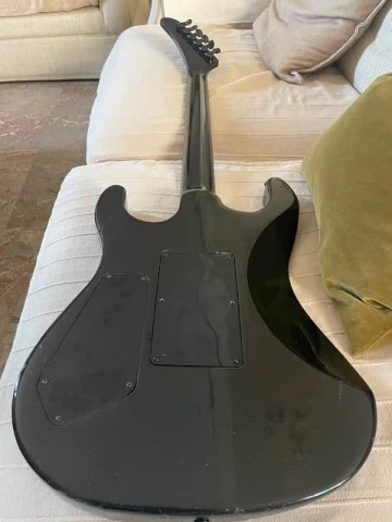 Gibson U-2 (Mach II) 1989 - Ebony finish , Scalloped Ebony fretboard 