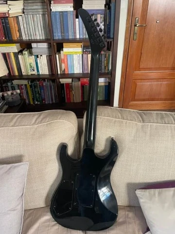 Gibson U-2 (Mach II) 1989 - Ebony finish , Scalloped Ebony fretboard 