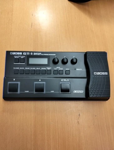 Πεταλιέρα multi effects 