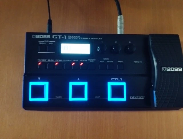 Πεταλιέρα multi effects 