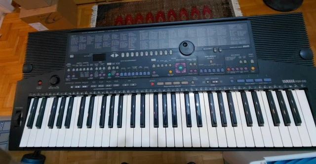 Yamaha PSR-510 (Mint / Σαν Καινούργιο) + Manual + 3 Βιβλία Εκμάθησης