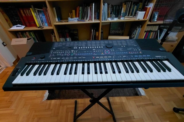 Yamaha PSR-510 (Mint / Σαν Καινούργιο) + Manual + 3 Βιβλία Εκμάθησης