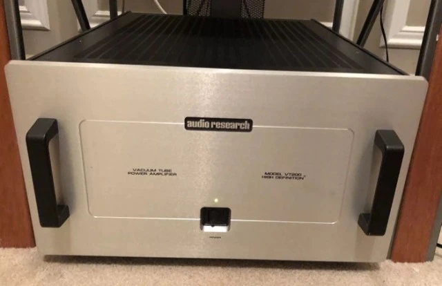 Τελικός Ενισχυτής Audio Research VT-200 Power Amplifier