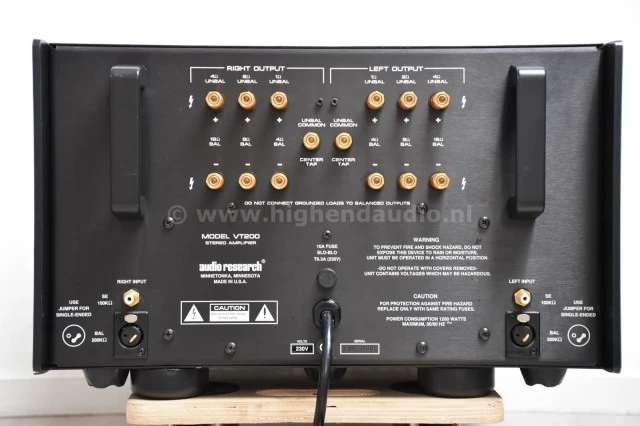 Τελικός Ενισχυτής Audio Research VT-200 Power Amplifier
