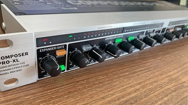 Behringer MDX2600 V2 Composer Pro-XL