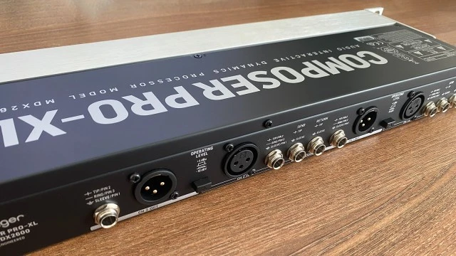Behringer MDX2600 V2 Composer Pro-XL