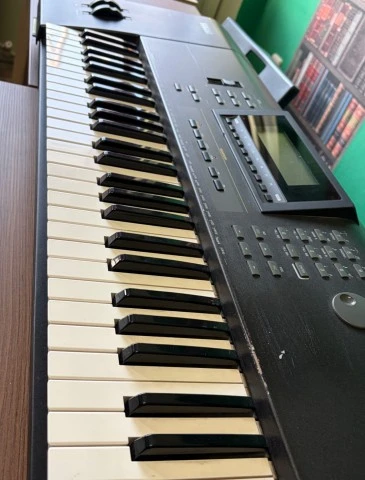 YAMAHA QS300