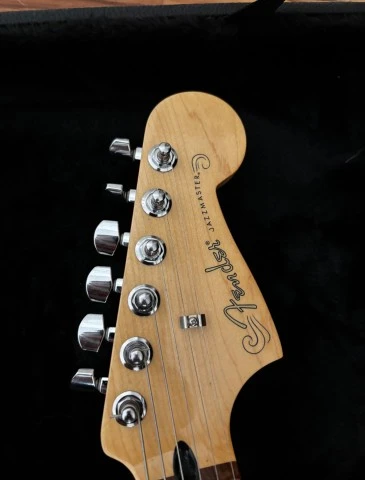 Fender Jazzmaster Player 750€