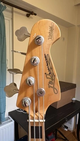 J &amp; D PB Vintage 1975 Electric Bass + Ενισχυτής 60W