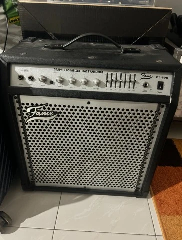 J &amp; D PB Vintage 1975 Electric Bass + Ενισχυτής 60W
