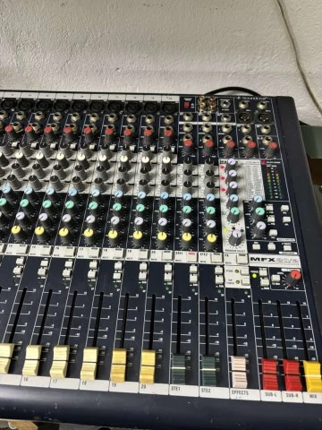 Soundcraft MFX20/2
