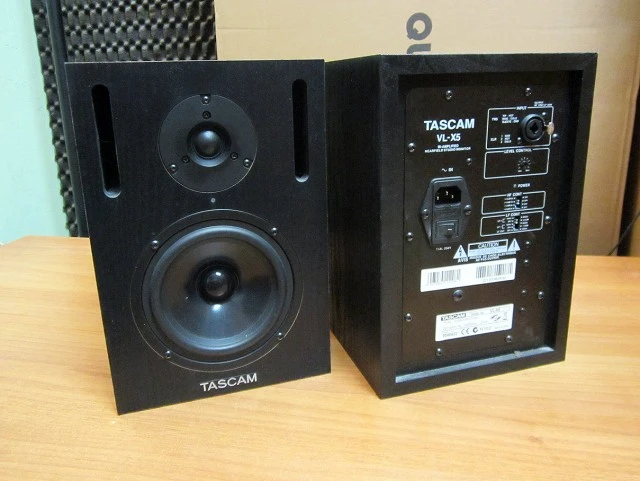 Ζεύγος ηχεία Tascam VL-X5 studio monitors