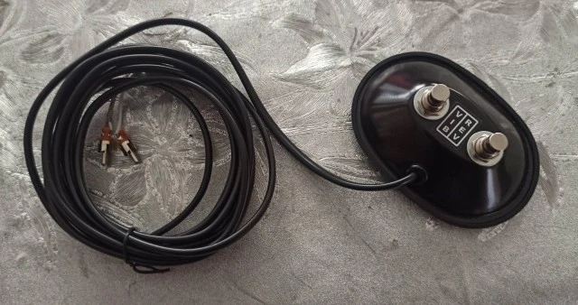 blackfece footswitch rev+Vib / RCA 