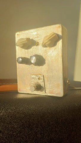 Blue Pedals "Crash n' Go" Fuzz - Prototype #1 (Handwire