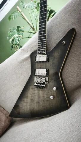 Epiphone Small Brendon Ghosthorse Προσφορές Δεκτές