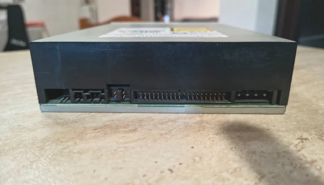 CD recorder Plextor PX-W2410TA 
