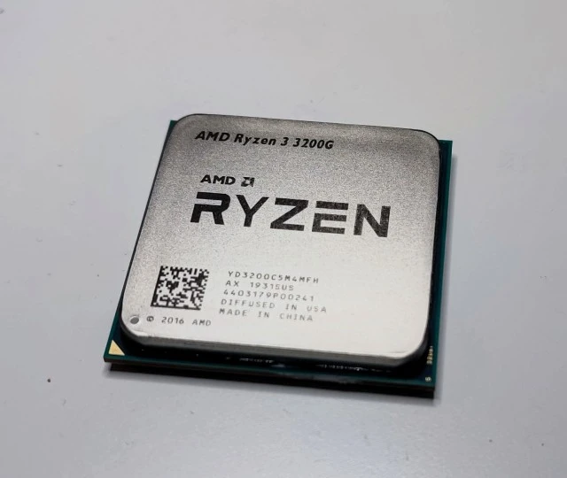 AMD Ryzen 3 3200G + Ψύκτρα