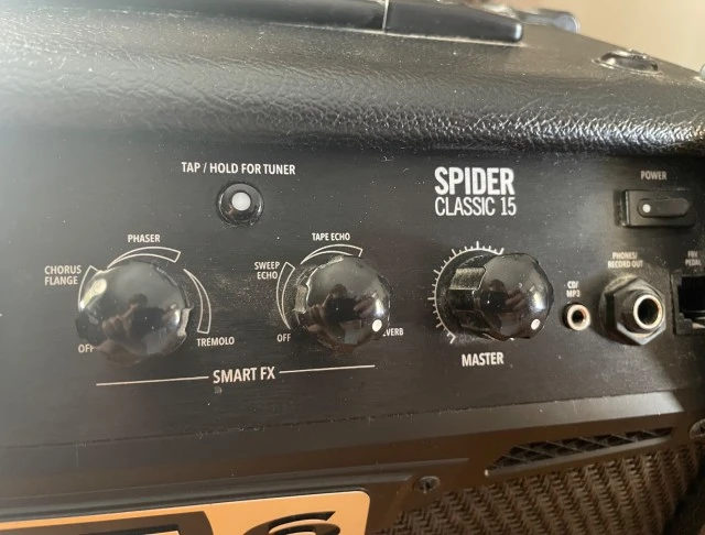LINE 6 SPIDER CLASSIC 15 GUITAR COMBO AMP