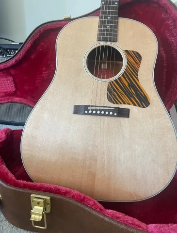 Gibson J-35 30s Faded