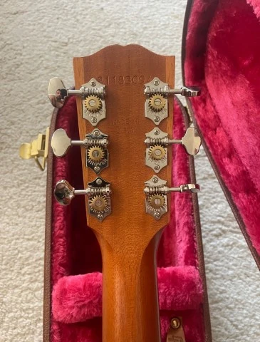 Gibson J-35 30s Faded