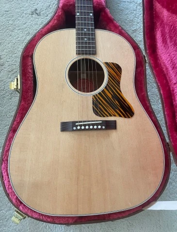 Gibson J-35 30s Faded