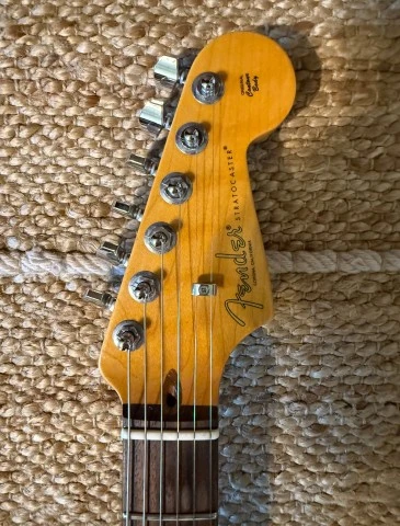Fender American Professional II Startocaster Dark Night