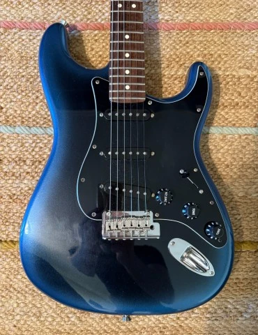 Fender American Professional II Startocaster Dark Night
