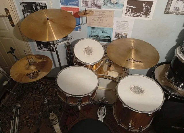 Παραδίδονται Μαθήματα Drums &amp; Κρουστών