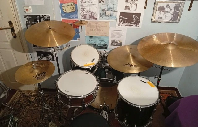 Παραδίδονται Μαθήματα Drums &amp; Κρουστών