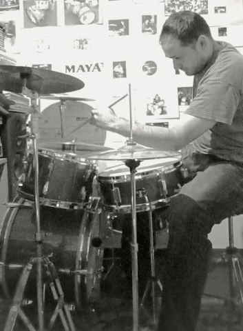 Παραδίδονται Μαθήματα Drums &amp; Κρουστών
