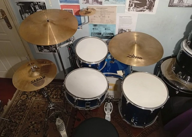 Παραδίδονται Μαθήματα Drums &amp; Κρουστών